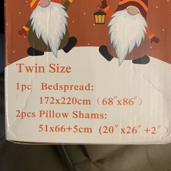 New!! CHRISTMAS Twin Size Bedspread Set Santa Claus 3 PC Lightweight Red - Picture 6 of 7